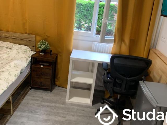 Chambre dans une colocation de 10m2