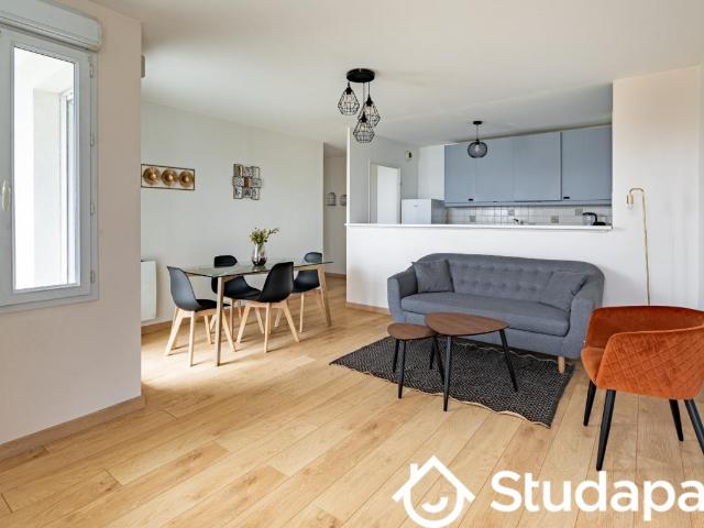 Chambre dans une colocation de 10m2