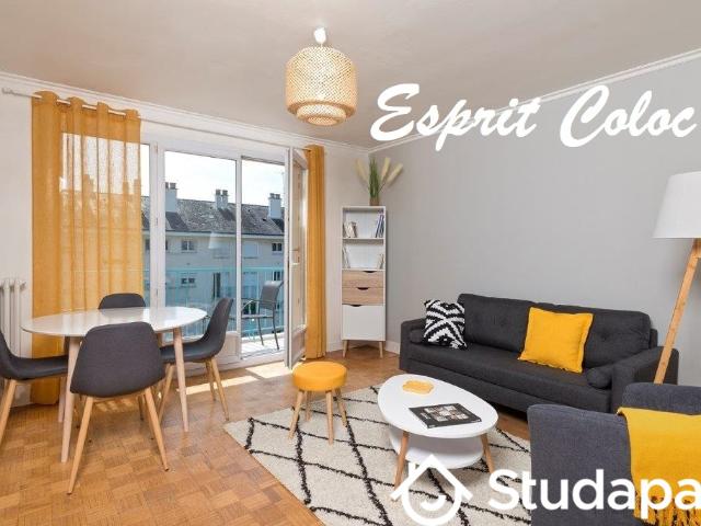 Chambre dans une colocation de 10m2