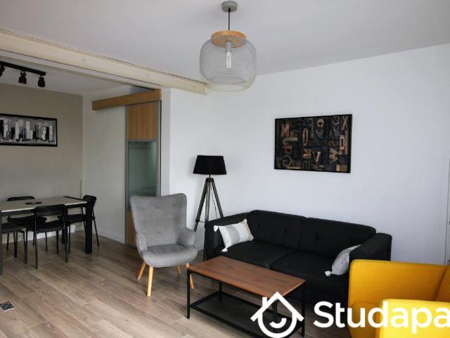Chambre dans une colocation de 10m2