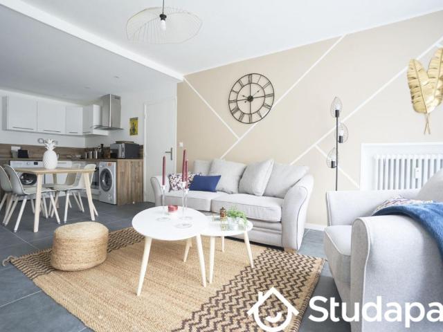Chambre dans une colocation de 10m2