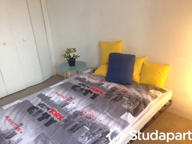 Chambre dans une colocation de 10m2
