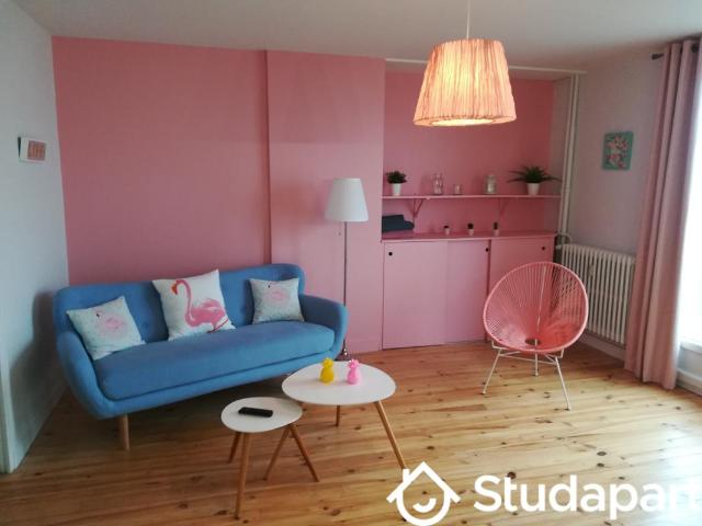 Chambre dans une colocation de 10m2