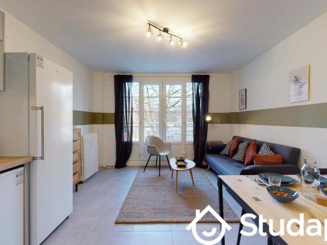 Chambre dans une colocation de 10m2