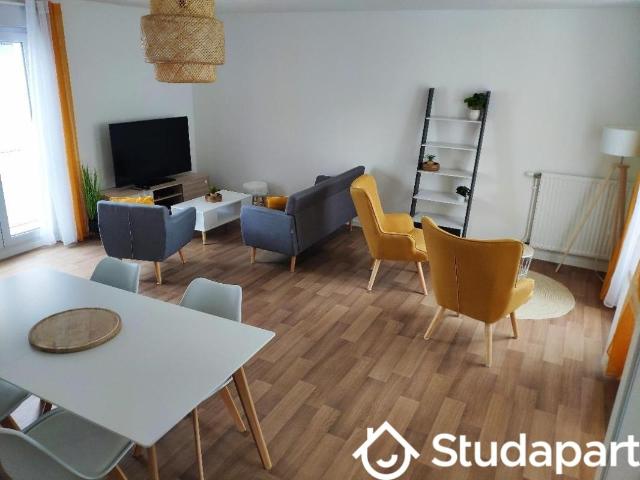 Chambre dans une colocation de 10m2