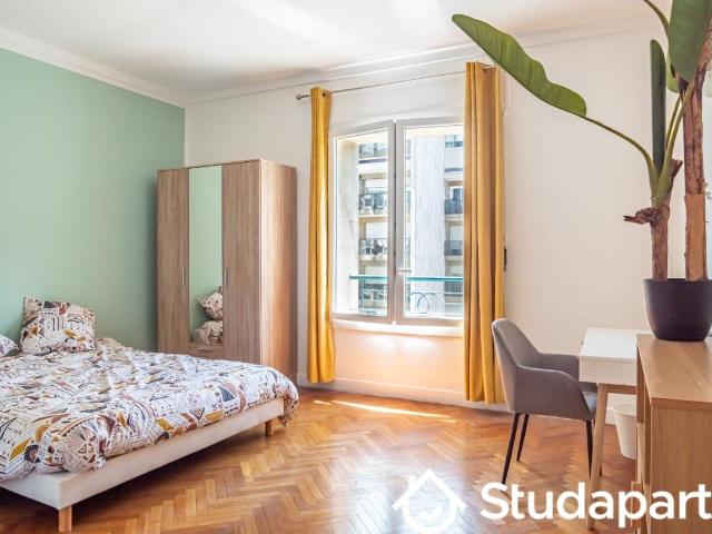 Chambre dans une colocation de 10m2