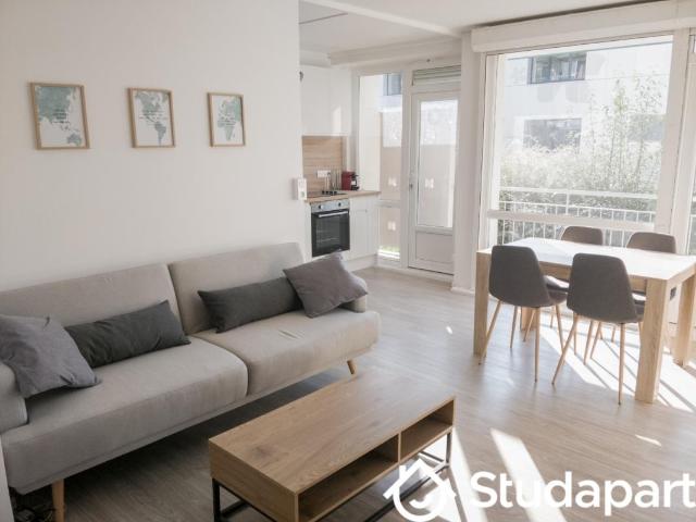 Chambre dans une colocation de 10m2
