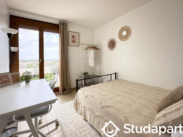Chambre dans une colocation de 10m2