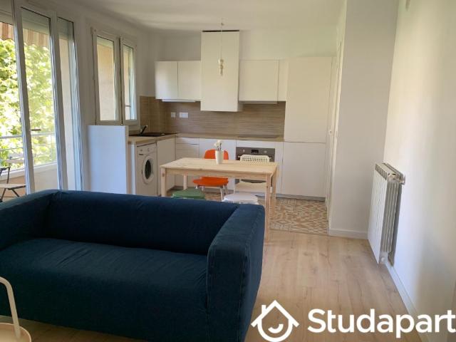 Chambre dans une colocation de 10m2