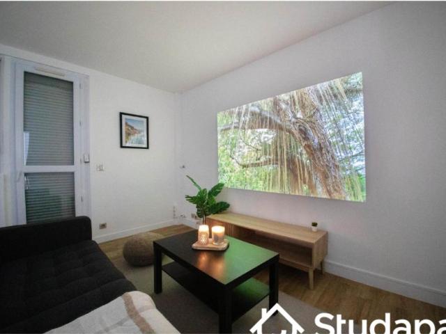 Chambre dans une colocation de 10m2