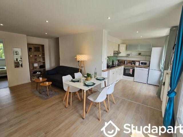 Chambre dans une colocation de 10m2