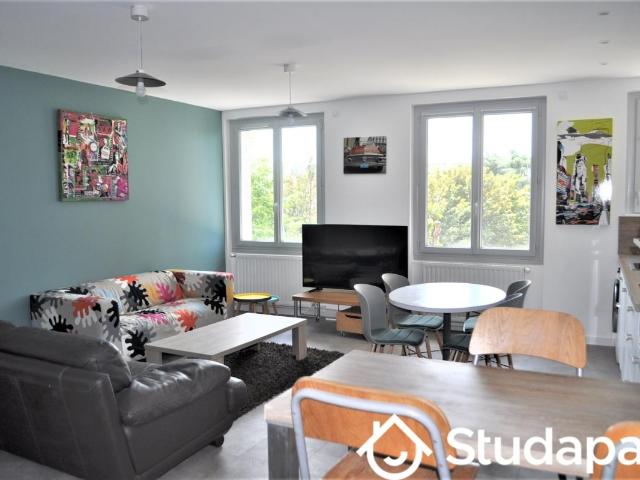 Chambre dans une colocation de 10m2