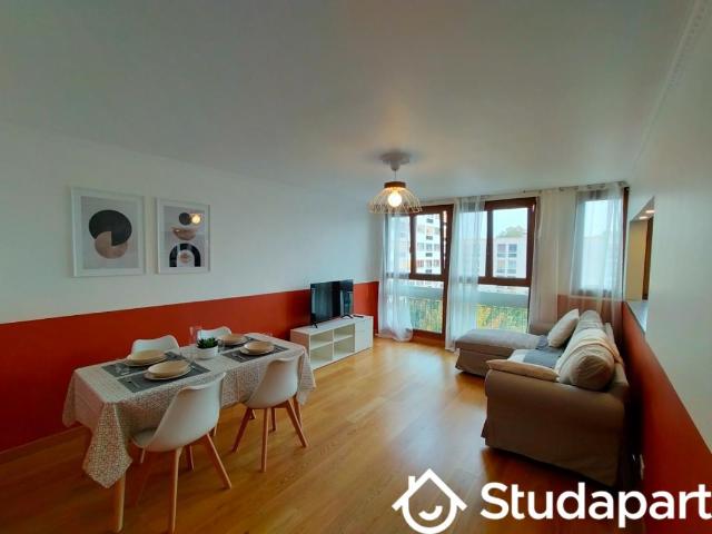 Chambre dans une colocation de 10m2