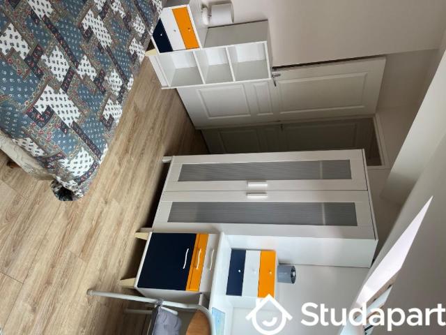 Chambre dans une colocation de 10m2