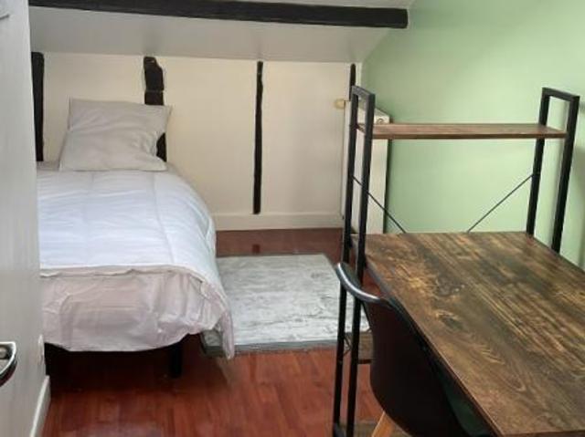 Chambre dans une colocation de 10m2