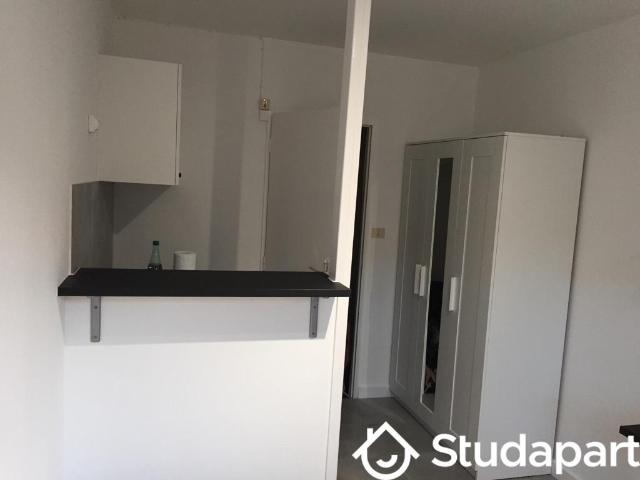 Chambre dans une colocation de 10m2