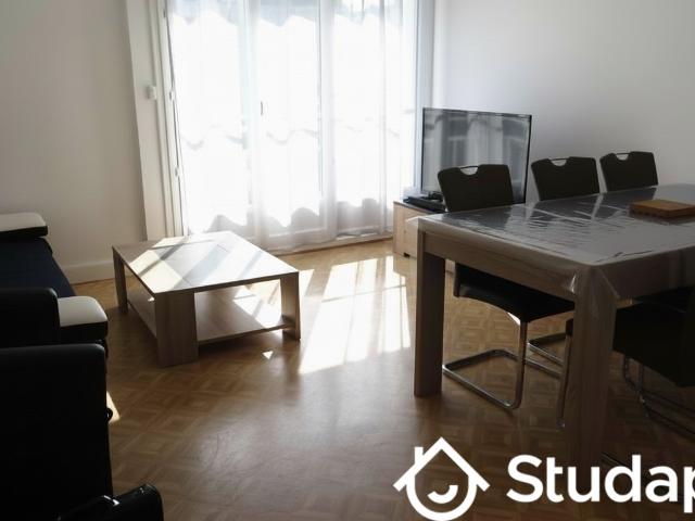 Chambre dans une colocation de 10m2