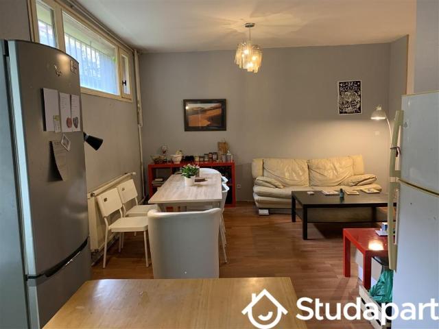 Chambre dans une colocation de 10m2