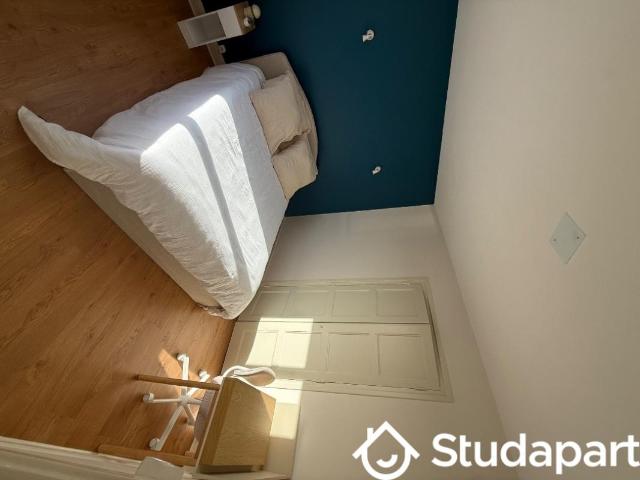 Chambre dans une colocation de 10m2
