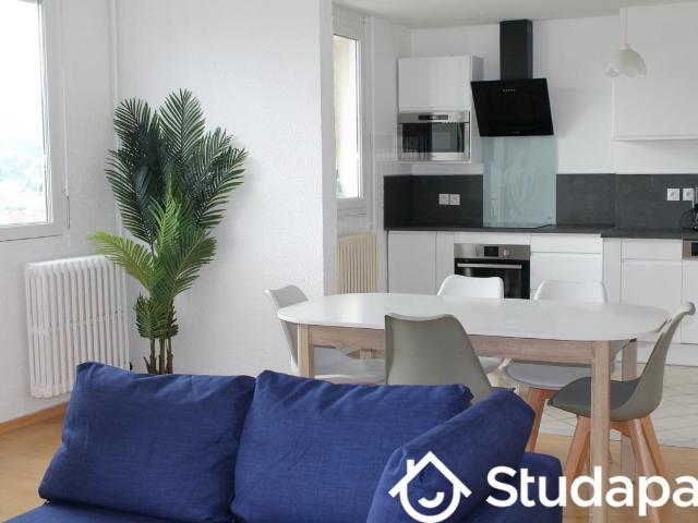 Chambre dans une colocation de 10m2