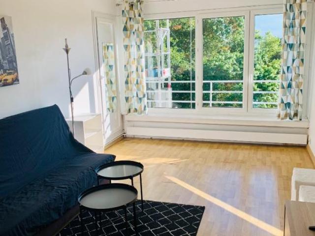 Chambre dans une colocation de 10m2