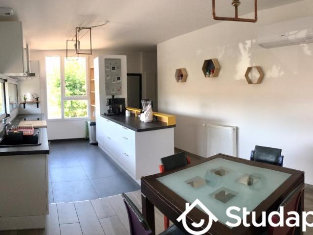 Chambre dans une colocation de 11m2