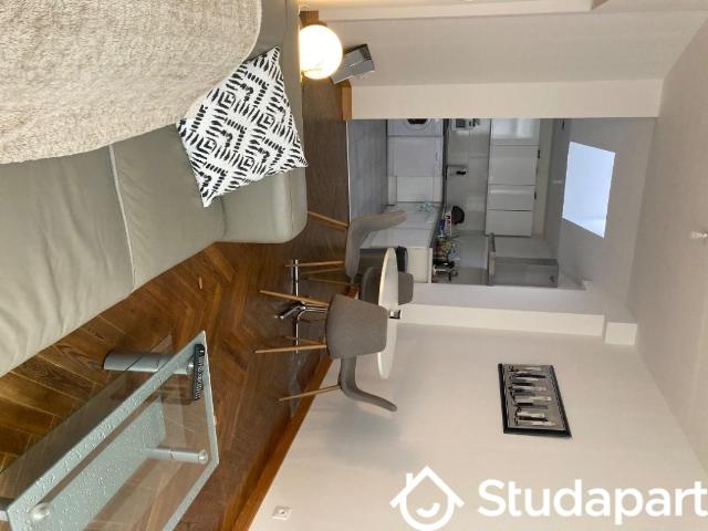 Chambre dans une colocation de 10m2