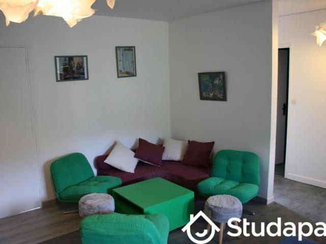 Chambre dans une colocation de 10m2