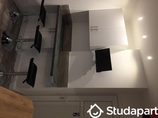 Chambre dans une colocation de 10m2