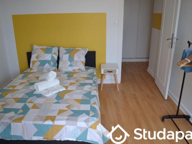 Chambre dans une colocation de 12m2