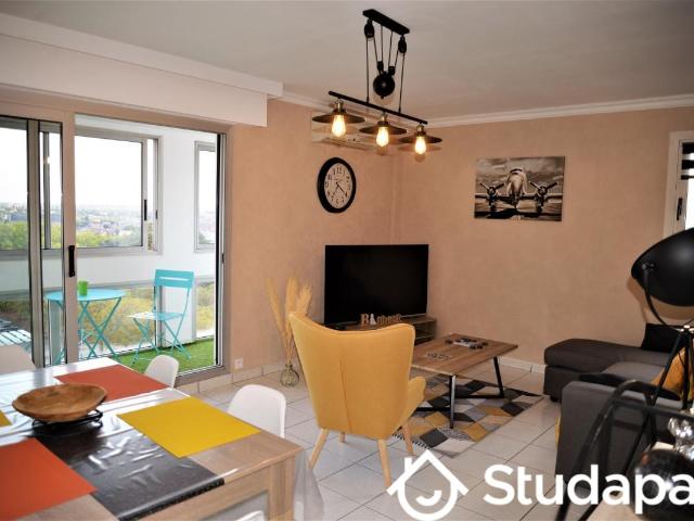 Chambre dans une colocation de 10m2