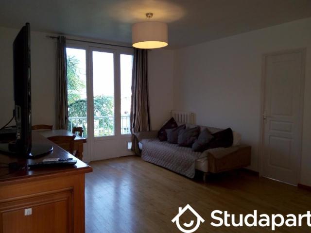 Chambre dans une colocation de 10m2