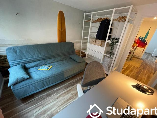 Chambre dans une colocation de 12m2