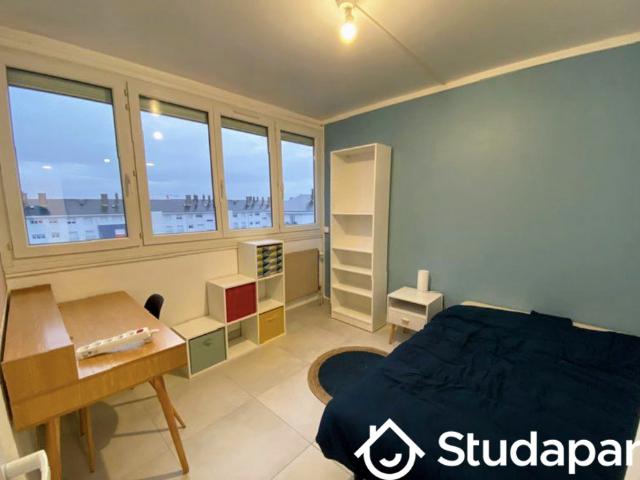 Chambre dans une colocation de 10m2
