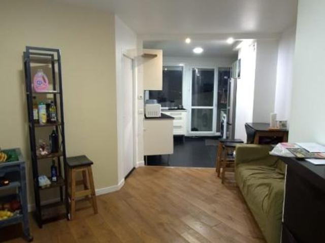 Chambre dans une colocation de 10m2