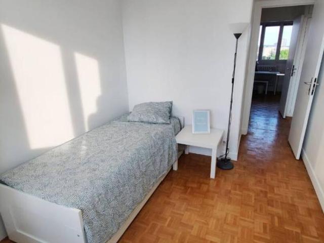 Chambre dans une colocation de 11m2