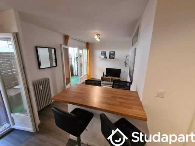Chambre dans une colocation de 11m2