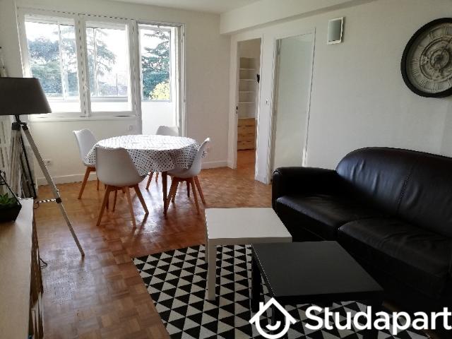 Chambre dans une colocation de 11m2