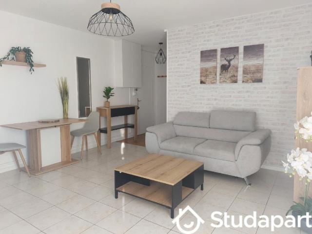 Chambre dans une colocation de 11m2