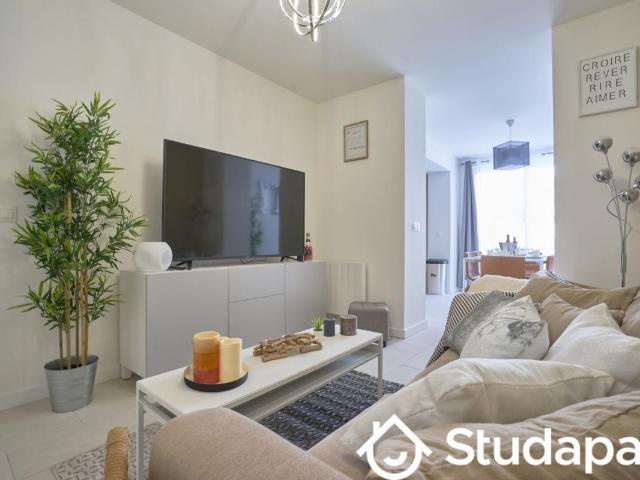 Chambre dans une colocation de 11m2