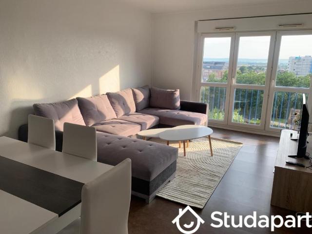 Chambre dans une colocation de 11m2