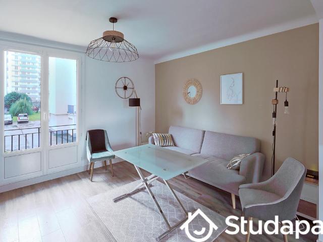 Chambre dans une colocation de 11m2