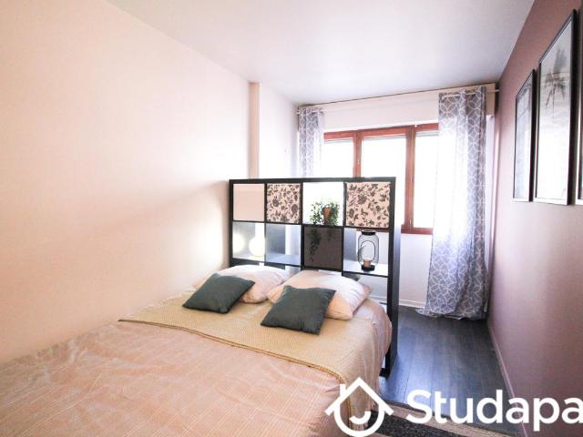 Chambre dans une colocation de 11m2