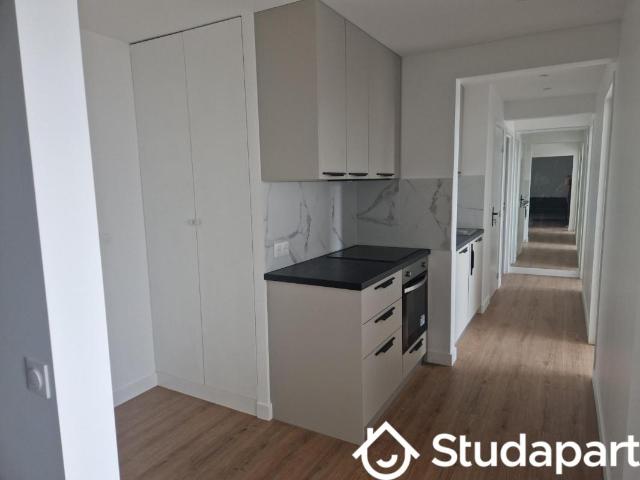 Chambre dans une colocation de 11m2