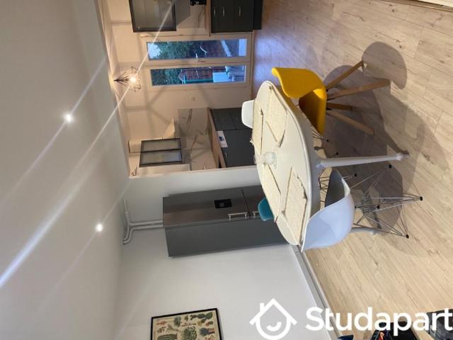 Chambre dans une colocation de 11m2