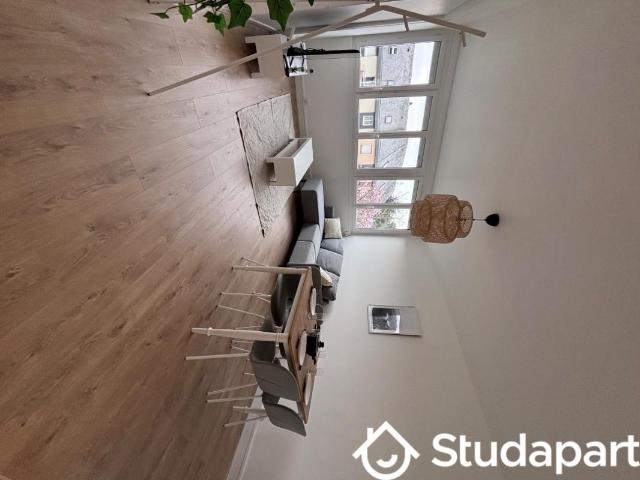 Chambre dans une colocation de 11m2