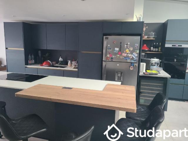 Chambre dans une colocation de 11m2