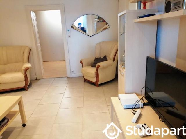 Chambre dans une colocation de 11m2
