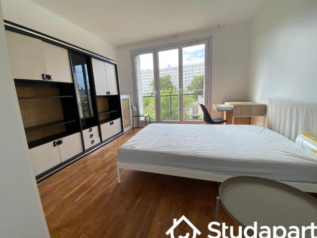 Chambre dans une colocation de 11m2