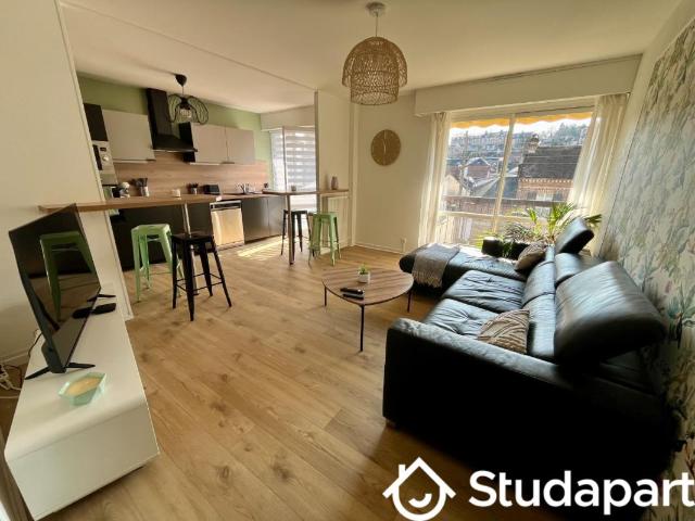 Chambre dans une colocation de 11m2